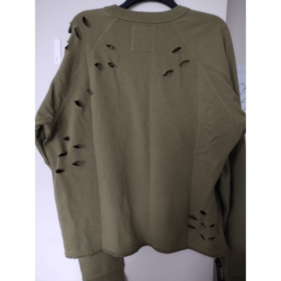 Distressed Kynlee Sweater - Picture 4 of 9